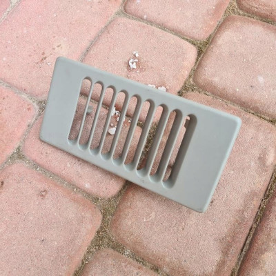 Kratka nawiewu Vivaro Trafic 8200018673