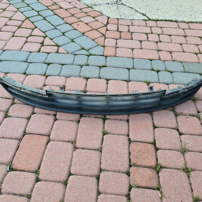 Kratka środkowa zderzaka Opel Meriva B 13329274