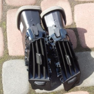 Kratka wlot powietrza nawiew Opel Astra J IV 4