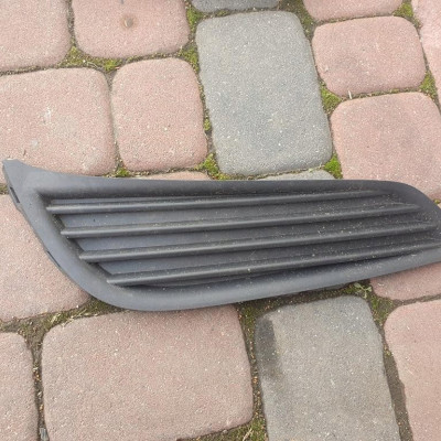 Kratka zderzaka przedniego Opel Astra K V 13448412