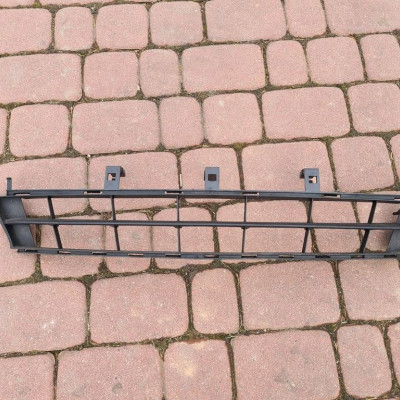 Kratka zderzaka przód Cross Country Opel Insignia