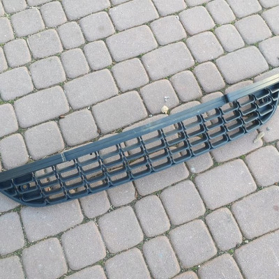 Kratka zderzaka przód Opel Astra 4 J IV 13266567