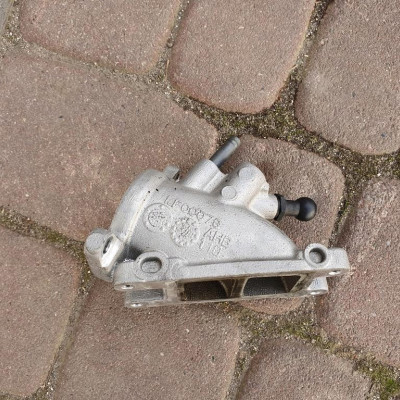 Kruciec przepustnicy VW Jetta 5C6 04L128637A