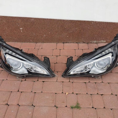 Lampa bi-xenon komplet Opel Astra J IV GTC CASCADA