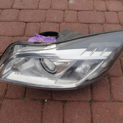Lampa lampy bi-xenon sprawny LED Opel Insignia