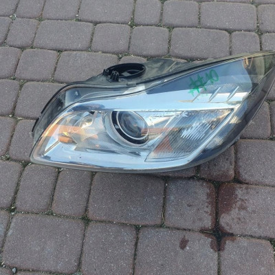 Lampa lampy bi-xenon uszkodzona Opel Insignia