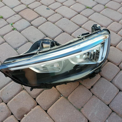 Lampa przód lewa Opel Insignia B 2017r 13460181
