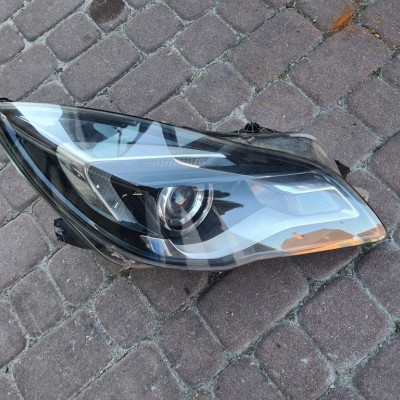 Lampa przód przednia LED Opel Insignia 39031210