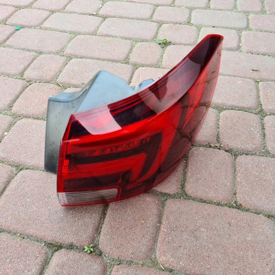 Lampa tył kombi LED prawa Opel Astra K 39077377