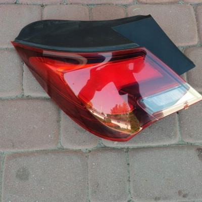 Lampa tył tylna GTC Opel Astra 4 IV J 13281264