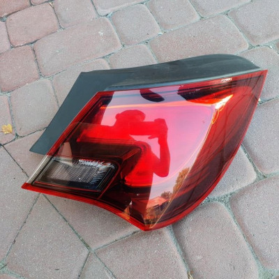 Lampa tył tylna GTC Opel Astra 4 IV J 13281266