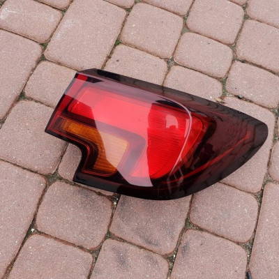 Lampa tył tylna Hatchback Opel Astra K V 39015944