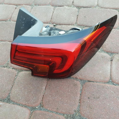 Lampa tył tylna Hatchback Opel Astra K V 39099017