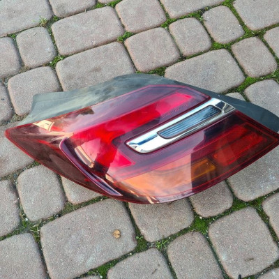 Lampa tył tylna lewa LIFT Opel Insignia 23422535