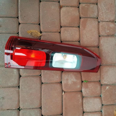 Lampa tył tylna Lewa VIVARO TRAFIC III 265556737R