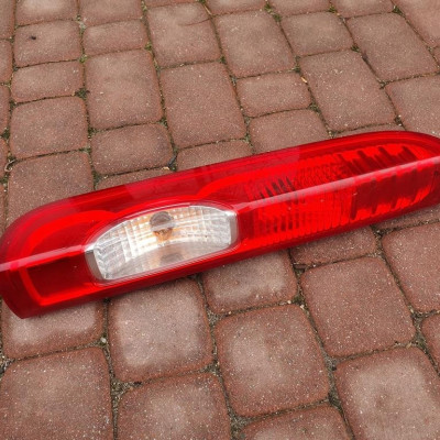 Lampa tył tylna prawa ORG VIVARO TRAFIC 8200415251
