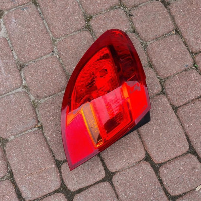 Lampa tył USZKODZONA lewa Opel Meriva B 13434859
