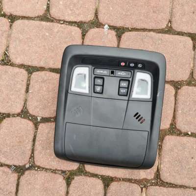 Lampka podsufitki kabiny ON-STAR Opel Insignia B