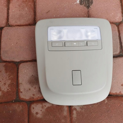 Lampka podsufitki lampa Opel Zafira C 1348151