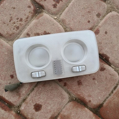 Lampka podsufitki wnętrza Opel Combo D