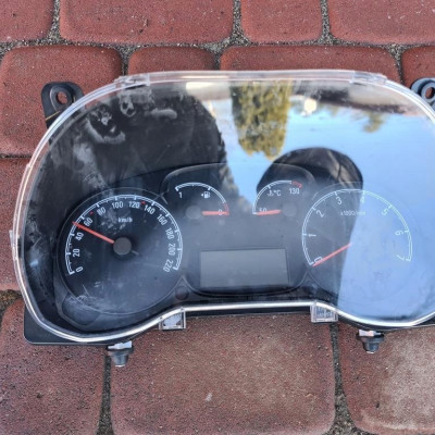 Licznik zegary Europa Opel Combo D 51942589