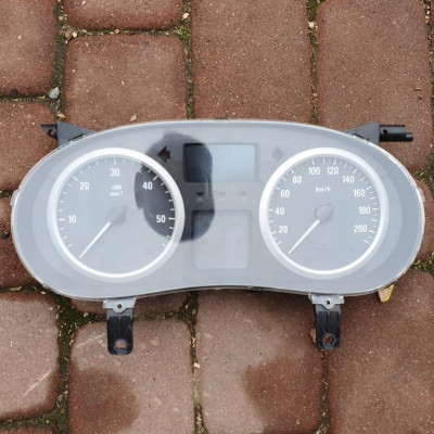 Licznik zegary Vivaro Trafic Primastar 13r