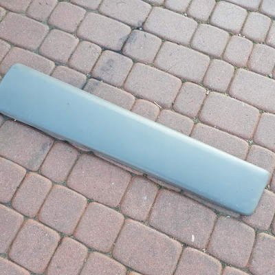 Listwa boczna drzwi VIVARO TRAFIC 8200036086