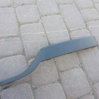 Listwa dolna zderzaka Opel Astra J IV 13398795