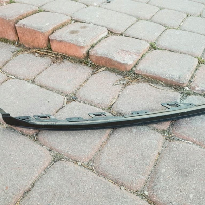 Listwa dolna zderzaka przód Opel Astra K 13469545