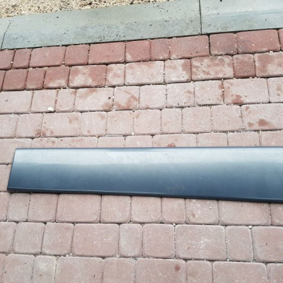 Listwa Drzwi Lewa VIVARO TRAFIC 768550114R