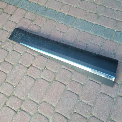 Listwa drzwi prawa Renault Captur II 2 801860606R