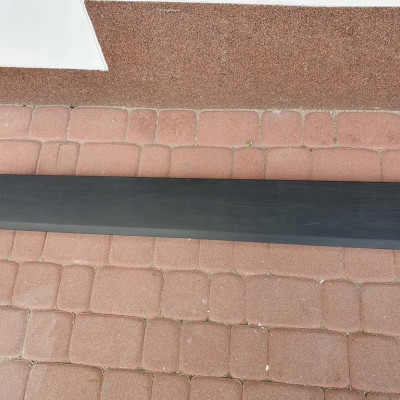 Listwa drzwi prawy Vivaro B Trafic III 768546496R