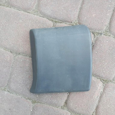 Listwa lewa mała VIVARO TRAFIC 8200326370