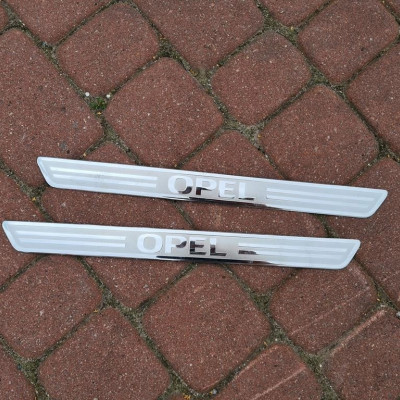 Listwa napis napisy na progi progowe Opel Insignia