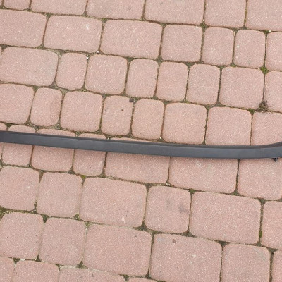Listwa szyby czołowej Opel Astra J IV 13280302