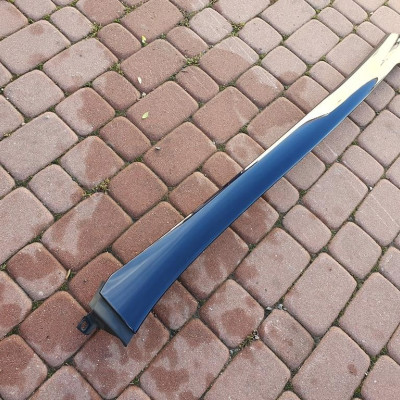 Listwa słupka prawa Opel Zafira C 39027687 Z22x
