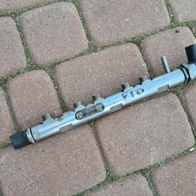 Listwa wtryskowa BMW F10 IGŁA 0445214183