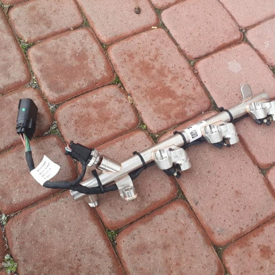 Listwa wtryskowa Opel Astra K V 1.2T 55503731