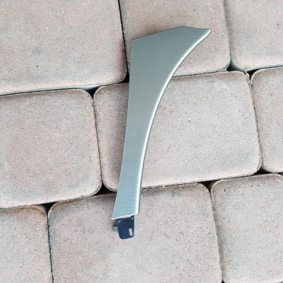 Listwa wykończeniowa deski Opel Insignia przed lif