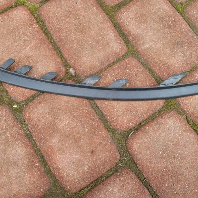 Listwa zderzaka prawa Opel Corsa E 13432004