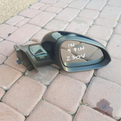 Lusterko prawe 5PIN Z30V Opel Insignia 22968201