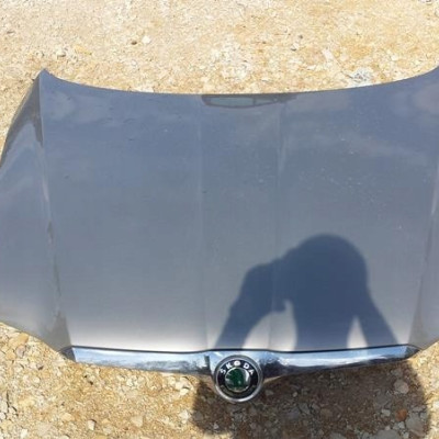 Maska pokrywa silnika Skoda Superb 2013r