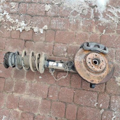 Mcperson zwrotnica prawa 1.6JTD Opel Combo D