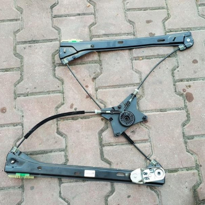 Mechanizm podnośnik szyby Passat B8 3G0837461C