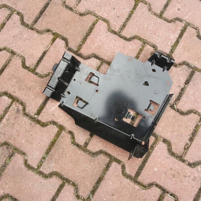 Mocowanie komputera Vivaro Trafic 8200413340