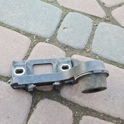 Mocowanie wydechu wieszak Opel Astra K V 39112927