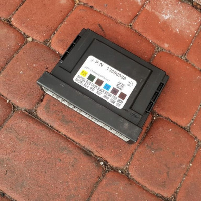 Moduł komfortu Opel Astra J IV 13586588