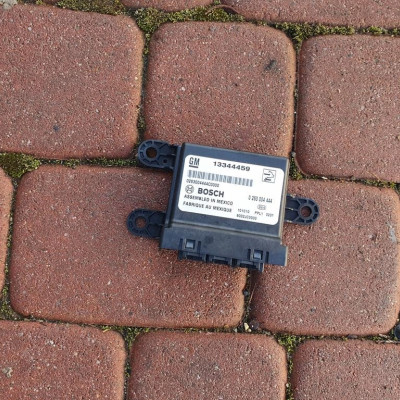 Moduł komfortu PDC Opel Astra J IV 13344459