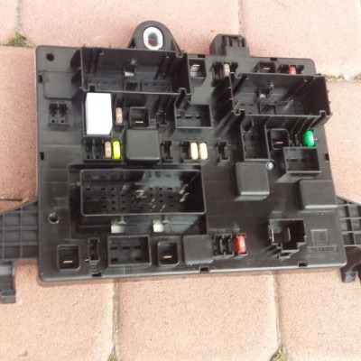 Moduł skrzynka bezpieczników Zafira C TOURER