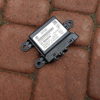 Moduł sterownik PDC Opel Astra J 22810362